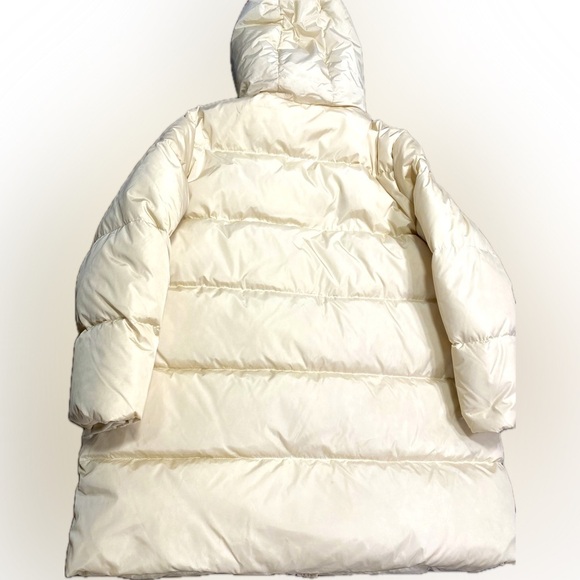 Zara Water & Wind Protection Hooded
Down Coat - Picture 6 of 9